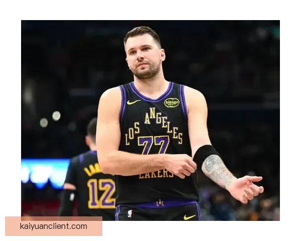 东契奇状态回暖助球队取胜海斯关键时刻展现核心实力